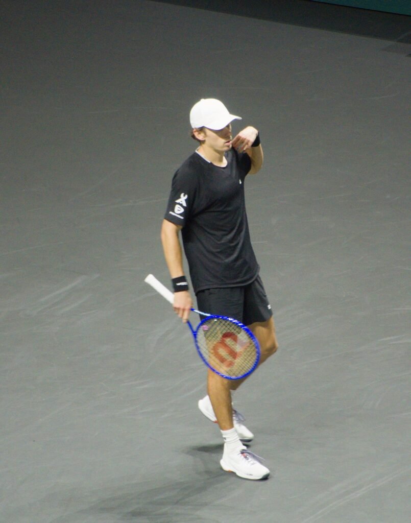 Alex de Minaur on court during his first-round match against Arthur Fils at the Rotterdam ATP 500 2026