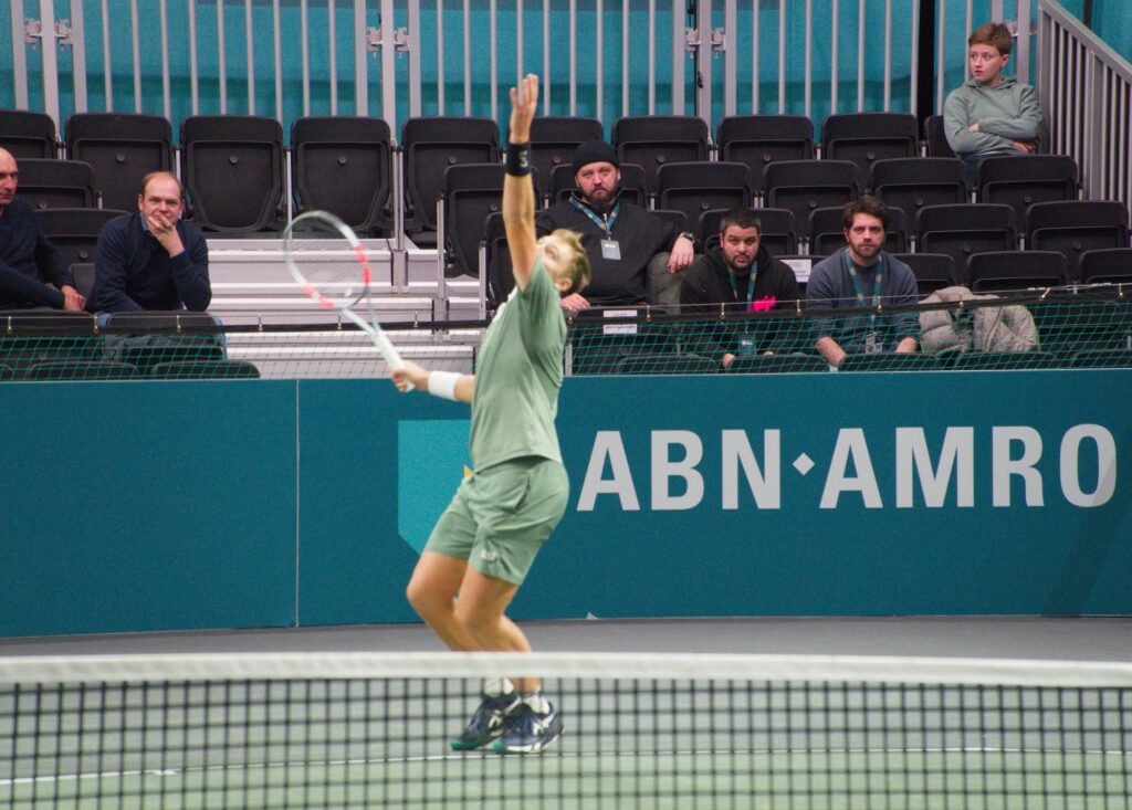 Hamad Medjedovic serve during qualifying at Rotterdam ATP 500 2026