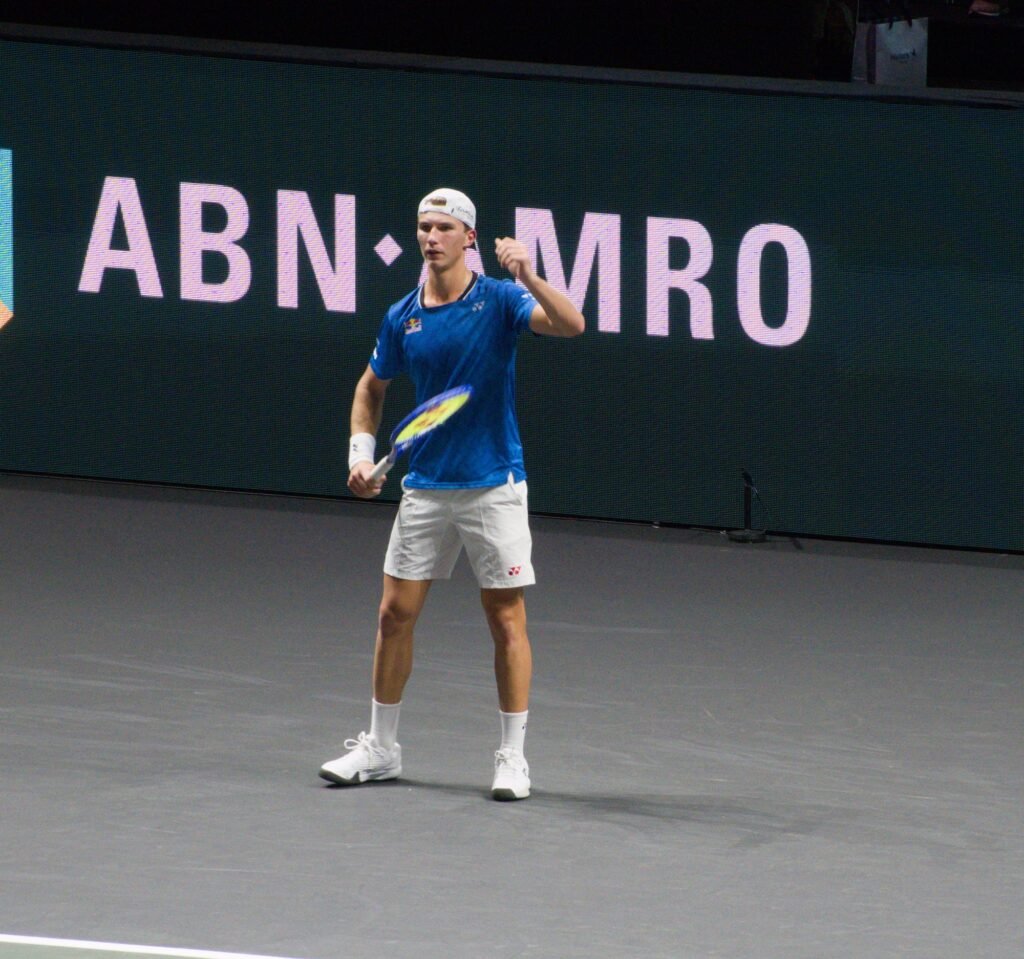 Nicolai Budkov Kjaer returns serve during his first-round match against Jaume Munar at the Rotterdam ATP 500 2026