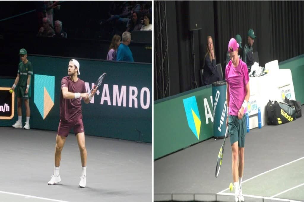 Карен Кachanоv (лево) vs Џеспер де Јонг (десно) у акцији током меча 1/16 финала ABN AMRO Open Rotterdam ATP 500 2026. ​ ​ ​